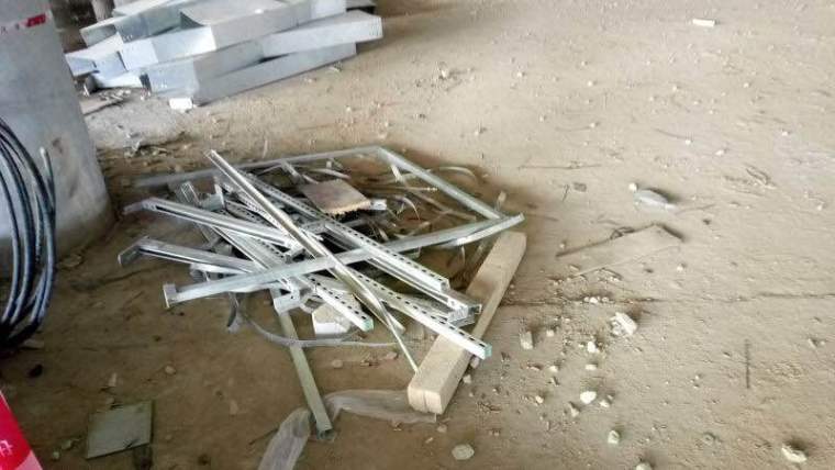 某地铁项目发生支吊架垮塌事故-2.jpg